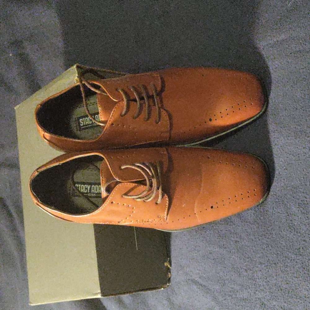 Dress shoes